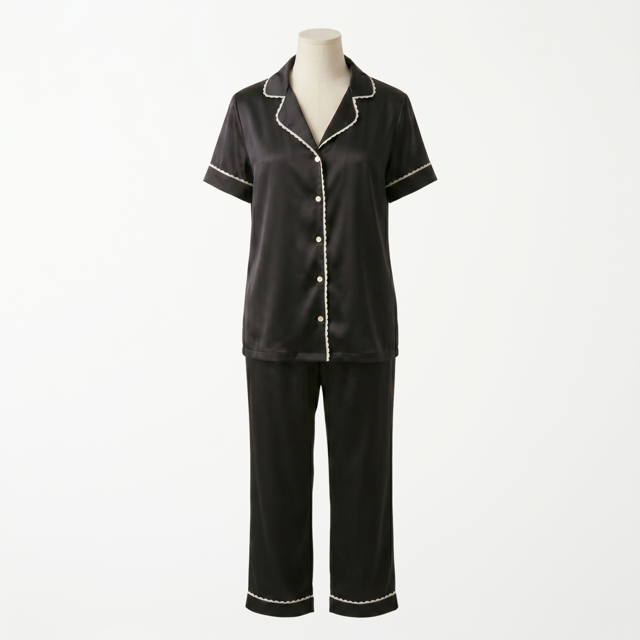 Pijama Cozy Silk Seda Negro - conjunto blusa manga corta y pantalón